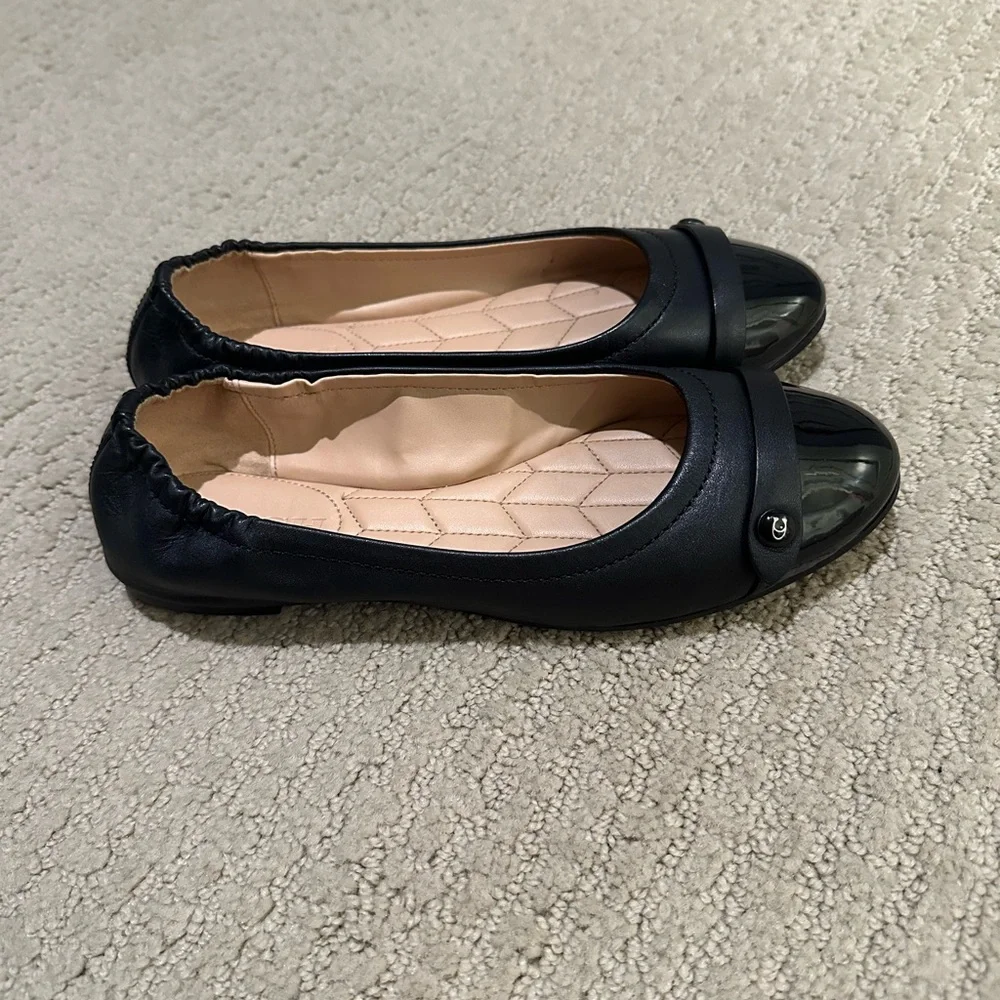 Coach Black Flats - Picture 2 of 5